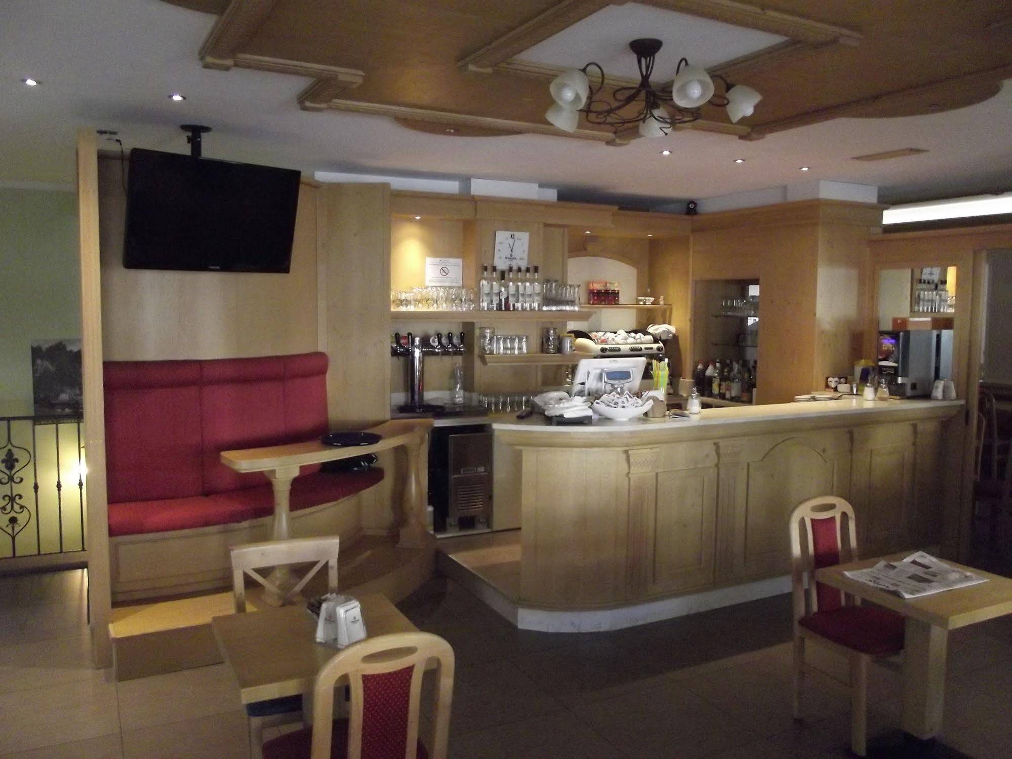 Park Hotel Avisio Сорага Экстерьер фото